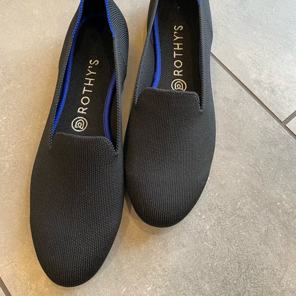 Black Rothy’s size 9